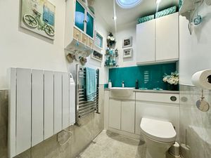 Downstairs WC- click for photo gallery